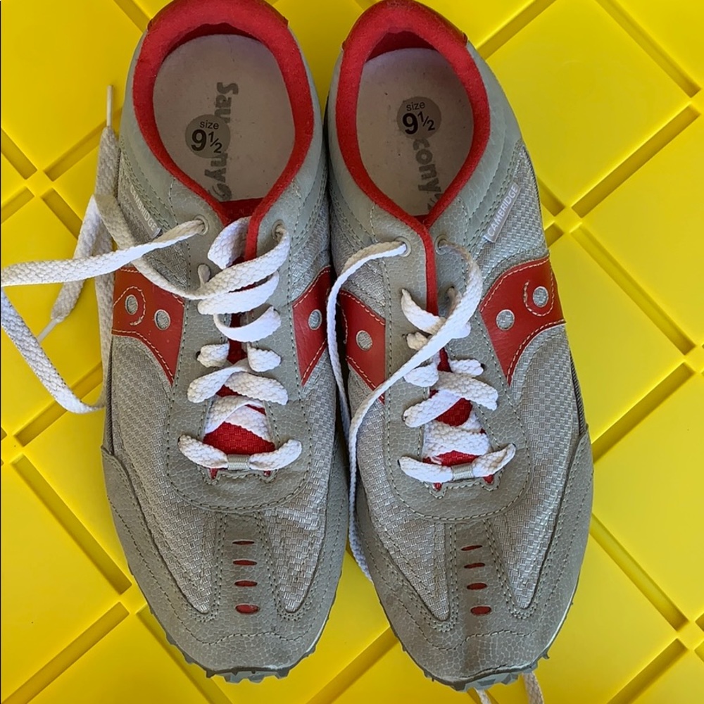 Saucony fashion sneakers, EUC